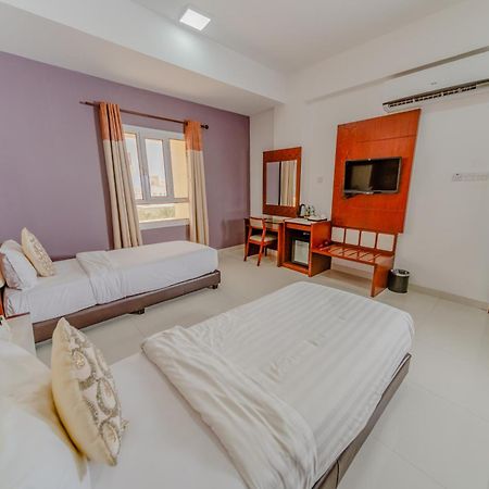 Zaki Hotel Apartment Sur Exterior photo