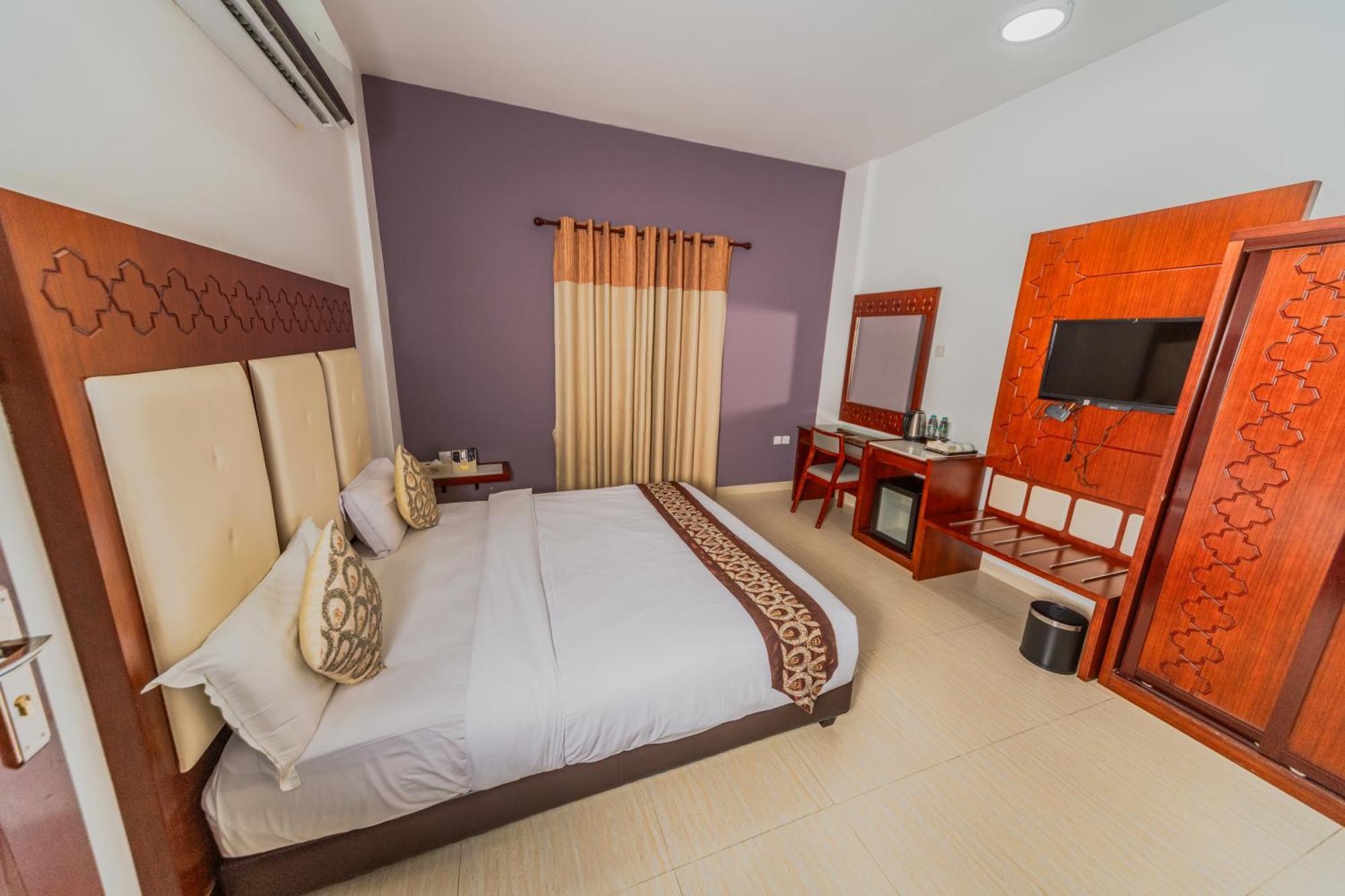 Zaki Hotel Apartment Sur Exterior photo
