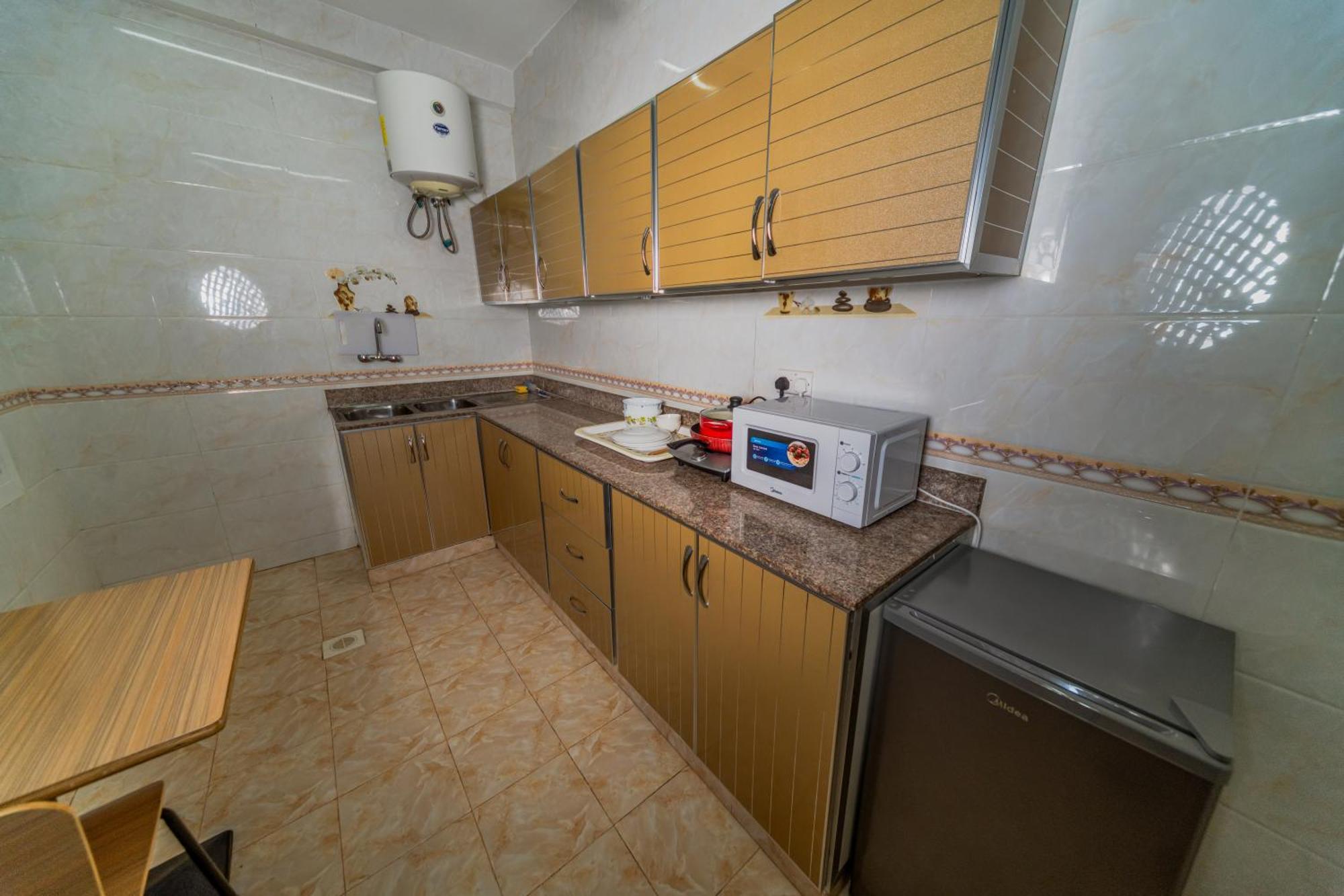 Zaki Hotel Apartment Sur Exterior photo