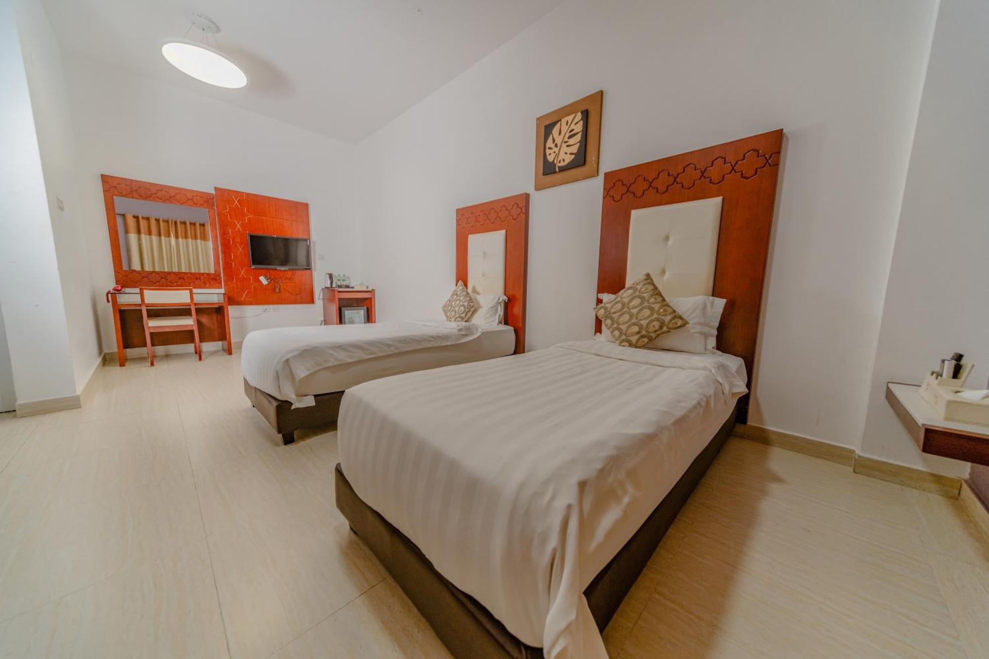 Zaki Hotel Apartment Sur Exterior photo