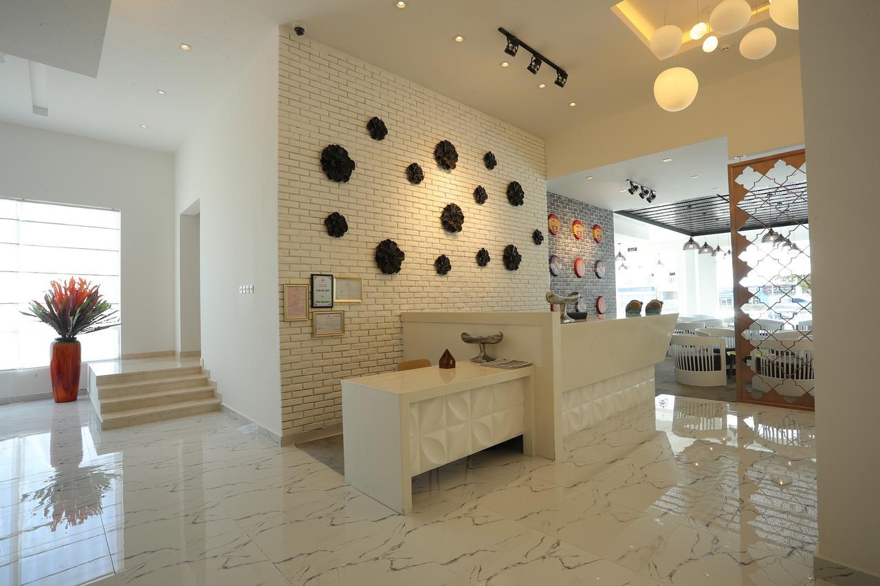 Zaki Hotel Apartment Sur Exterior photo