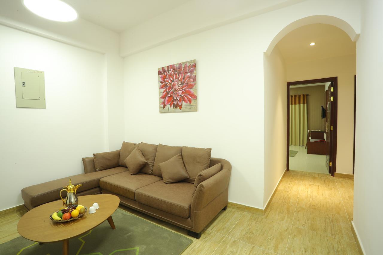 Zaki Hotel Apartment Sur Exterior photo