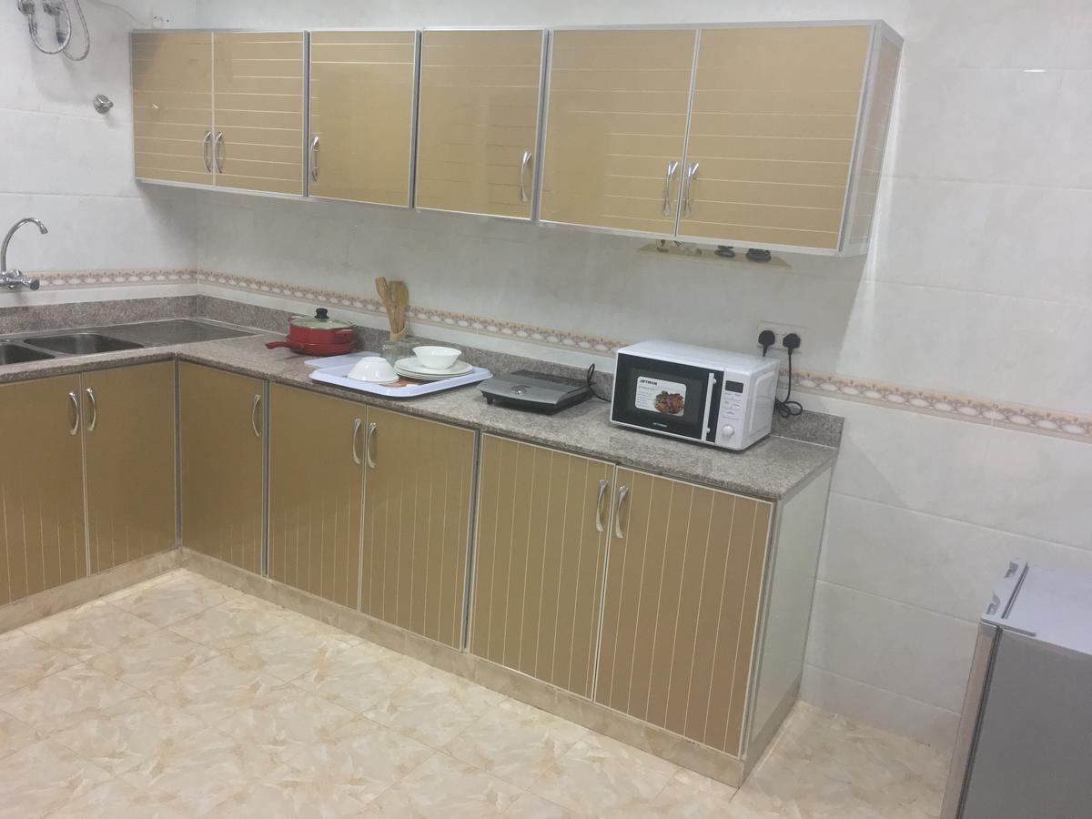 Zaki Hotel Apartment Sur Exterior photo